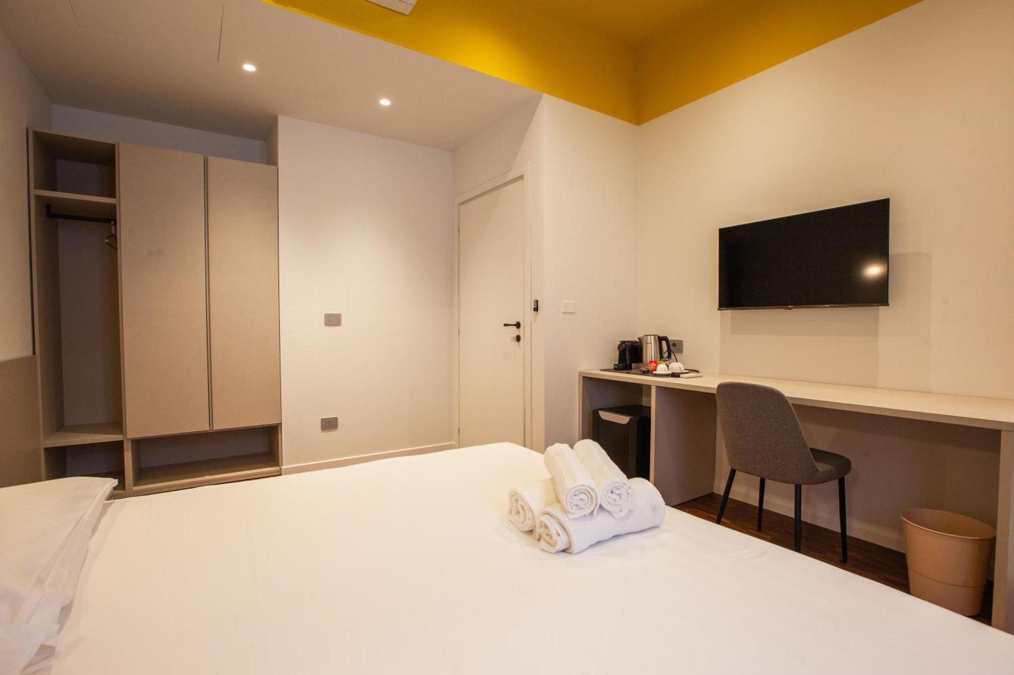 Hotel Cvm 19 Mailand Exterior foto